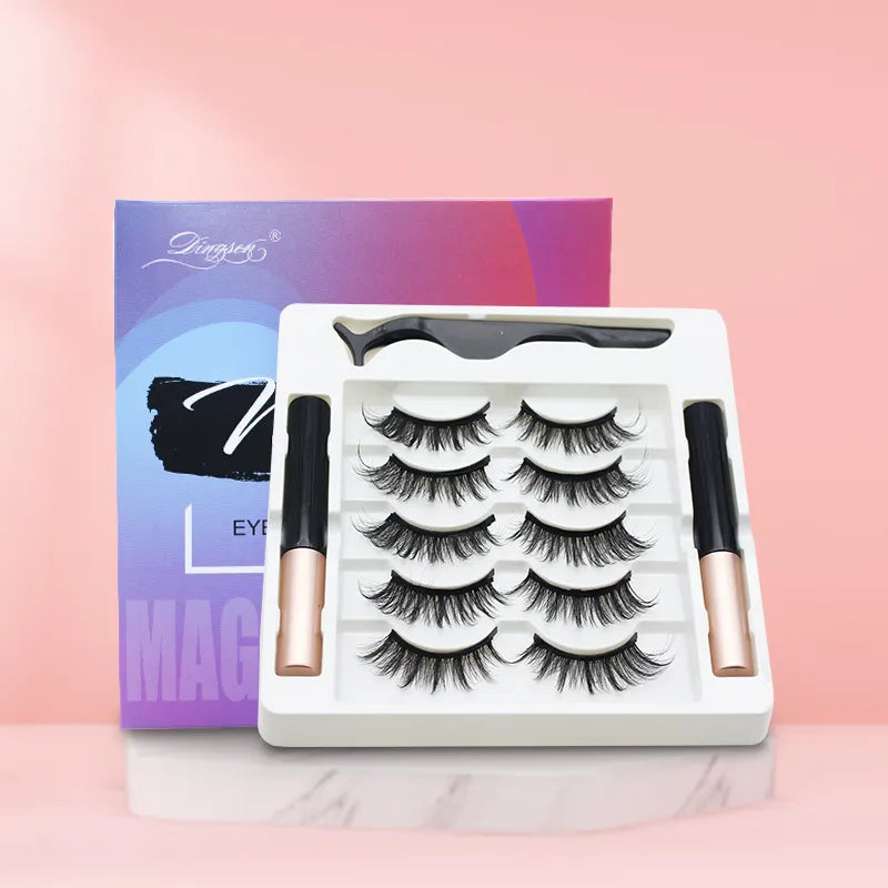 3D Eyelashes and Eyeliner Kit